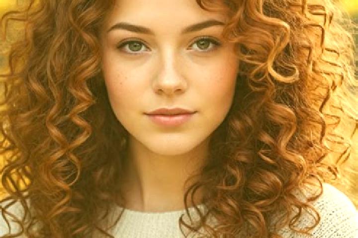 Zoey, 23, a auburn brown-eyed slavic companion based in Loucka. Offering Tantra, A-Level, Overnight. Available for incall and outcall, day and evening dates.