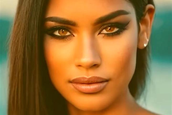Zoey, 23, a auburn hazel-eyed latina companion based in Wanshou. Offering 69, Domination, Couples, Prostate Massage. Available for incall and outcall, day an...