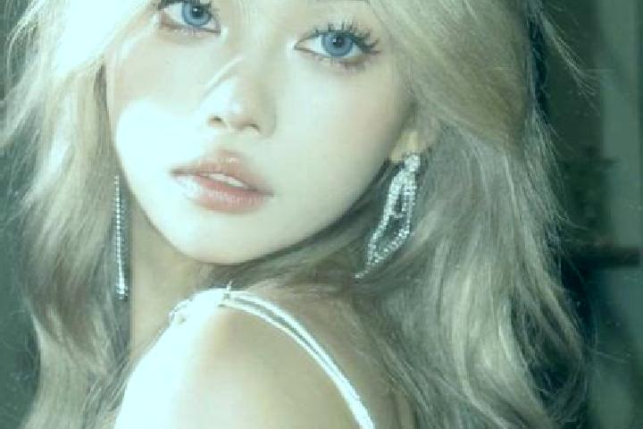 Zoey, 23, a blonde brown-eyed asian companion based in Kelod. Offering Travel Companion, 69, Striptease. Available for incall and outcall, day and evening da...