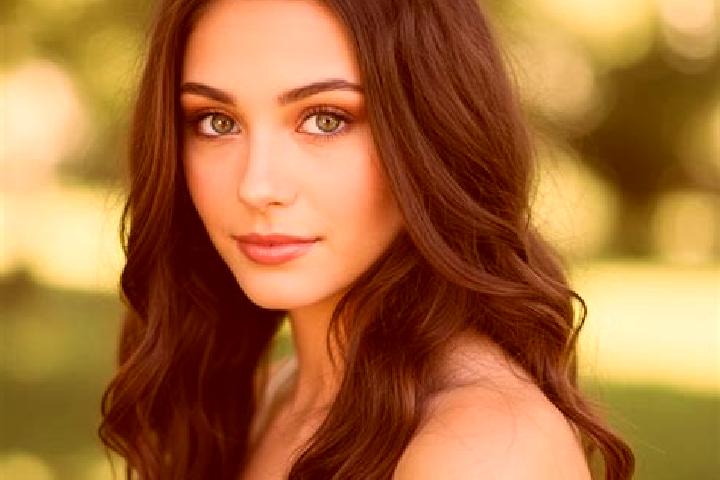 Zoey, 23, a dark blonde hazel-eyed caucasian companion based in Les Thilliers-en-Vexin. Offering OWO, Overnight, Girlfriend Experience. Available for incall ...