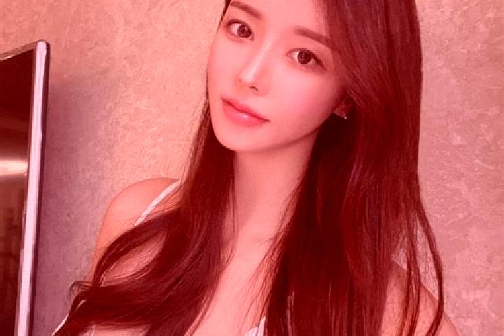 Zoey, 23 — Escort in Shenlin, China