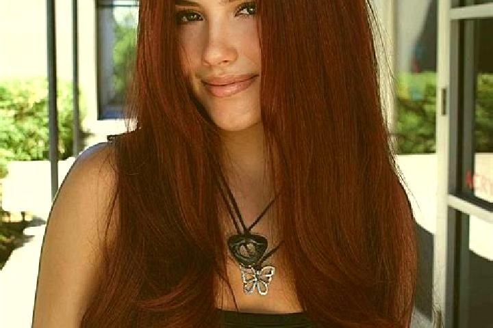 Zoey, 24, a auburn dark-eyed mixed companion based in Quentin. Offering Duos, BDSM, CIM, Domination. Available for incall and outcall, day and evening dates.