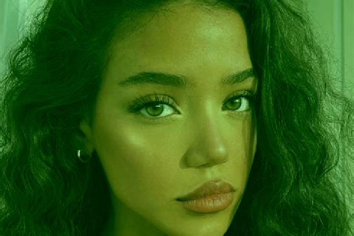 Zoey, 24, a black brown-eyed mixed companion based in Nomme. Offering Roleplay, Deep French Kissing. Available for incall and outcall, day and evening dates.