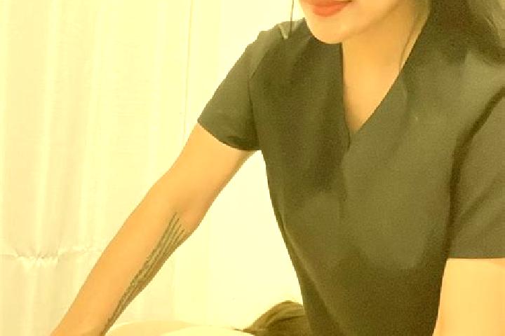 Zoey, 24, a black hazel-eyed mixed companion based in Certaldo. Offering Erotic Massage, Tantra, Massage. Available for incall and outcall, overnight booking...