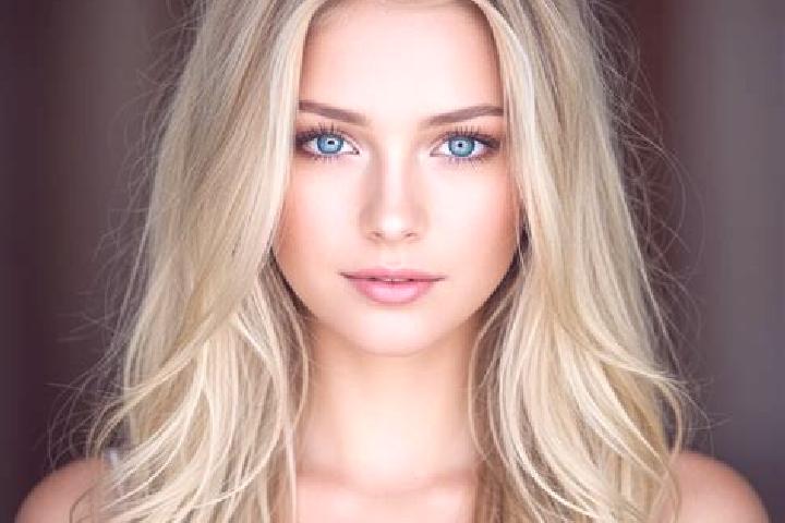 Zoey, 24, a blonde brown-eyed mixed companion based in Guindarohan. Offering CIM, A-Level, Couples, 69, Domination. Available for incall and outcall, overnig...
