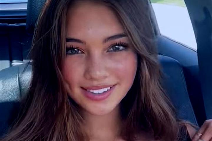 Zoey, 24, a brunette brown-eyed ebony companion based in Al Mansurah. Offering CIM, OWO, Roleplay. Available for incall and outcall, day and evening dates.