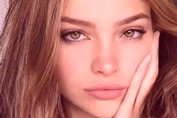 Zoey, 24, a dark blonde hazel-eyed mediterranean companion based in Cochabamba. Offering Deep French Kissing, CIM, Overnight, A-Level. Available for incall a...
