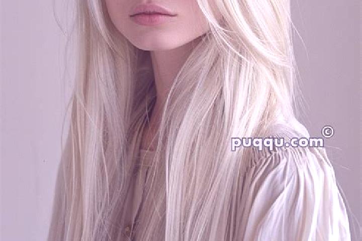 Zoey, 24, a platinum blonde hazel-eyed mixed companion based in Luogosano. Offering A-Level, Travel Companion, BDSM. Available for incall and outcall, day an...
