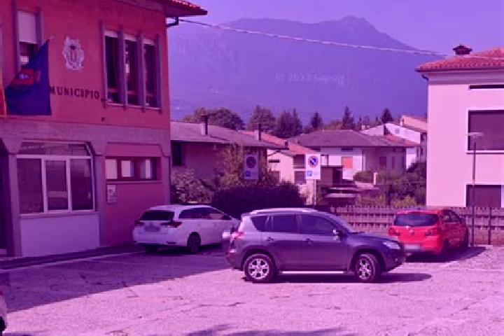 Zoey, 24 — Escort in Cogollo del Cengio, Italy