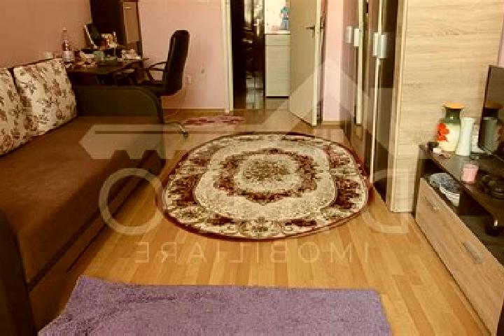 Zoey, 24 — Escort in Dambu, Romania