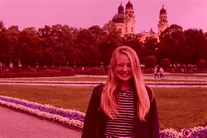 Zoey, 24 — Escort in Gablenz, Germany