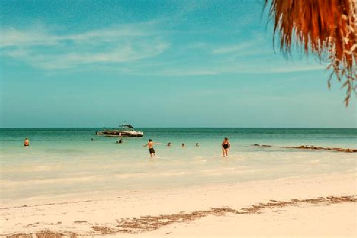Zoey, 24 — Escort in Isla Holbox, Mexico