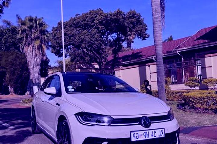 Zoey, 24 — Escort in Lady Grey, South Africa
