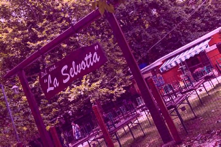 Zoey, 24 — Escort in Monte Migliore La Selvotta, Italy