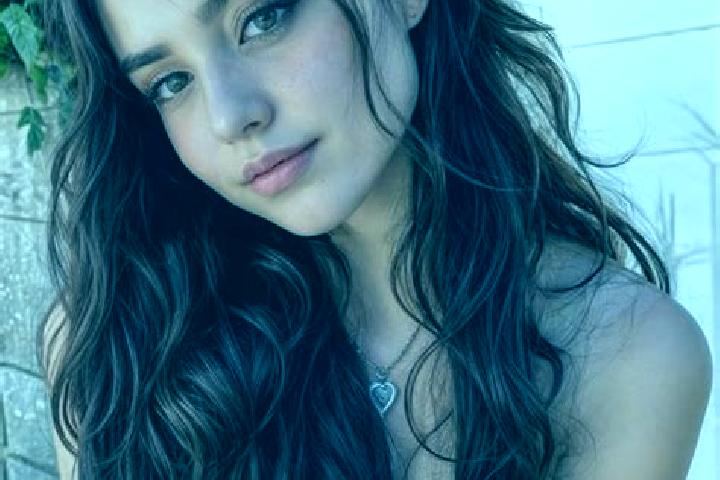 Zoey, 25, a black hazel-eyed slavic companion based in Alcalde Mayor. Offering GFE, CIM, BDSM. Available for incall and outcall, overnight bookings available.