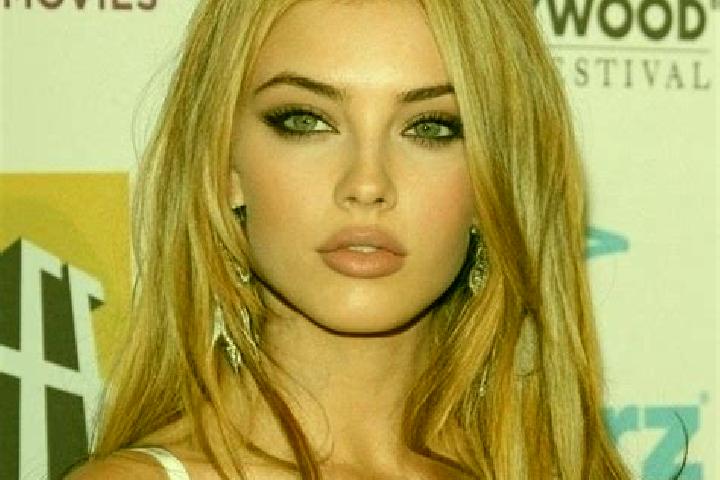 Zoey, 25, a blonde hazel-eyed latina companion based in Groot-Brakrivier. Offering Travel Companion, Prostate Massage, Dinner Date. Available for incall and ...