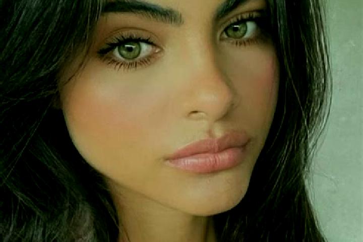 Zoey, 25, a brunette dark-eyed indian companion based in Glenbrook. Offering Couples, Overnight, Duos. Available for incall and outcall, day and evening dates.
