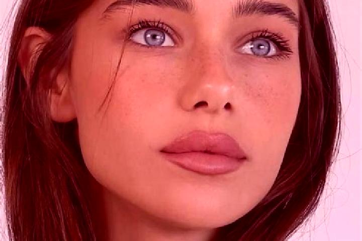 Zoey, 25, a brunette grey-eyed caucasian companion based in Szazhalombatta. Offering Couples, A-Level, CIM. Available for incall and outcall, day and evening...