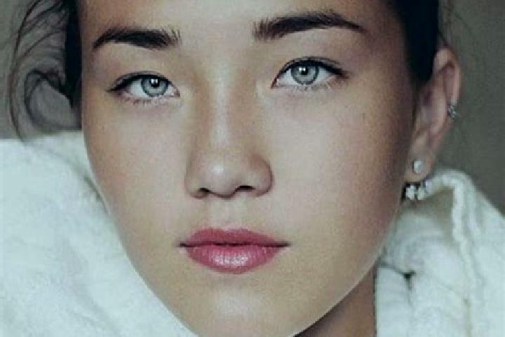 Zoey, 25, a chestnut amber-eyed caucasian companion based in Cortes. Offering Domination, Girlfriend Experience, Roleplay, Deep French Kissing. Available for...