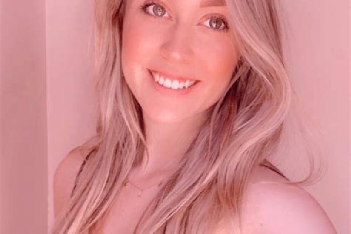 Zoey, 25 — Escort in North Windham, United States