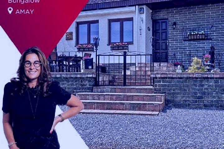 Zoey, 25 — Escort in Villers-l Eveque, Belgium