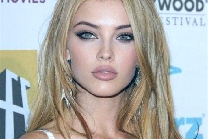 Zoey, 26, a blonde hazel-eyed latina companion based in Montefortino. Offering Duos, Party Girl, Tantra. Available for incall and outcall, overnight bookings...