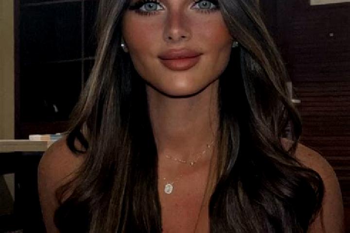 Zoey, 26, a brunette dark-eyed asian companion based in Becsehely. Offering Striptease, Girlfriend Experience, Roleplay, Travel Companion, Dinner Date. Avail...