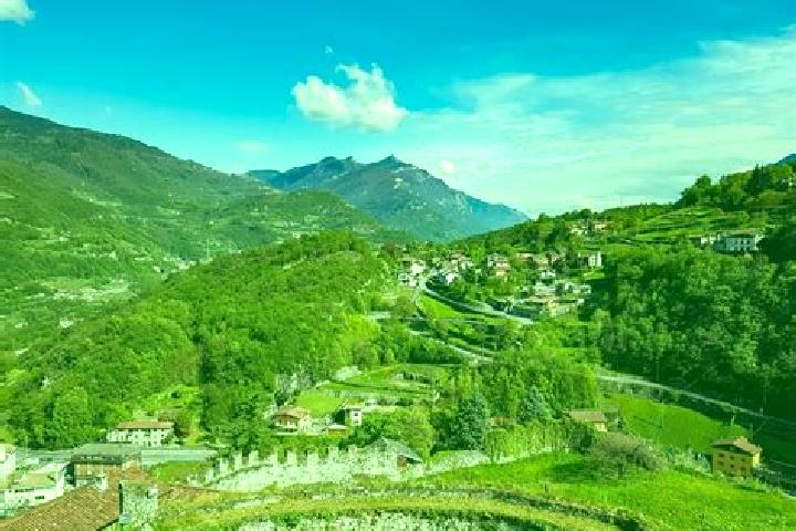 Zoey, 26 — Escort in Berzo, Italy