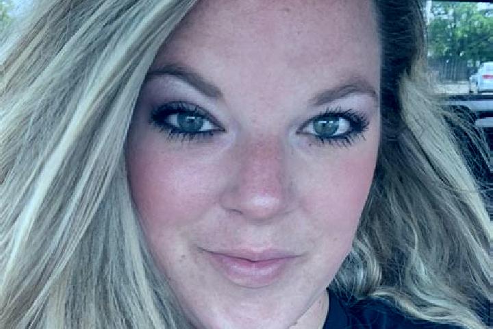 Zoey, 26 — Escort in Bronson, United States