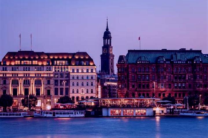 Zoey, 26 — Escort in Ersmark, Sweden