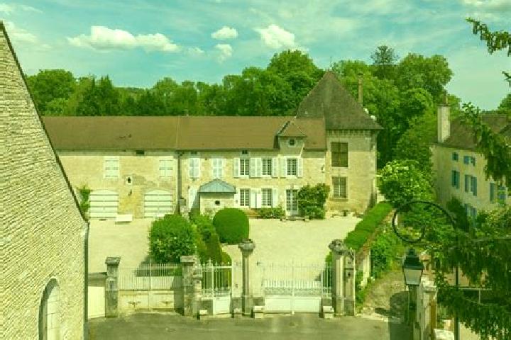 Zoey, 26 — Escort in Gye-sur-Seine, France