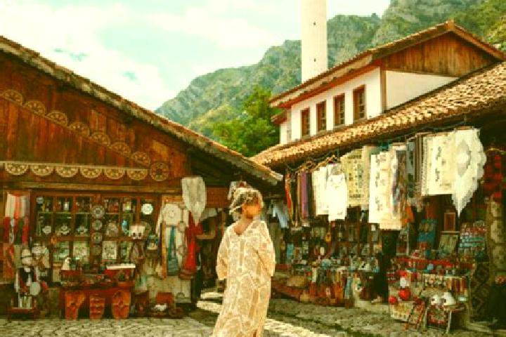 Zoey, 26 — Escort in Kruje, Albania