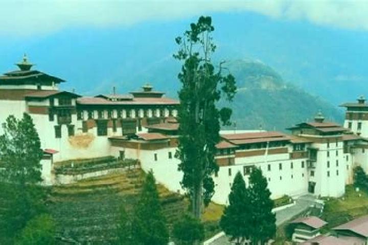 Zoey, 26 — Escort in Trongsa, Bhutan