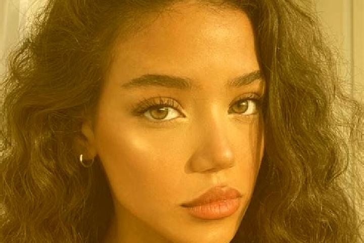 Zoey, 27, a black brown-eyed ebony companion based in Zegreboue. Offering Duos, Overnight, Tantra. Available for incall and outcall, overnight bookings avail...