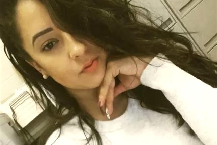 Zoey, 27, a black brown-eyed middle eastern companion based in Garnay. Offering A-Level, 69, Prostate Massage, Deep French Kissing. Available for incall and ...
