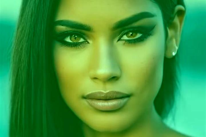 Zoey, 27, a black grey-eyed latina companion based in Henglong. Offering A-Level, Erotic Massage, GFE. Available for incall and outcall, overnight bookings a...