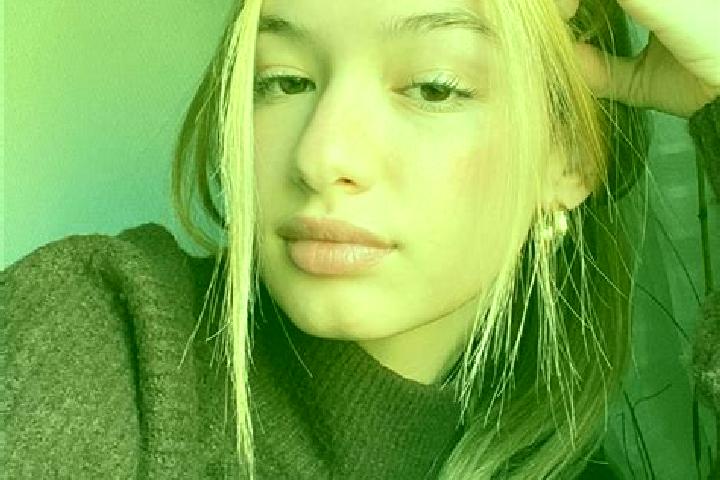 Zoey, 27, a blonde brown-eyed mixed companion based in Supata. Offering Striptease, CIM, Travel Companion, Deep French Kissing. Available for incall and outc...