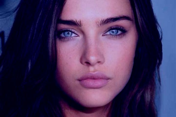 Zoey, 27, a brunette grey-eyed mediterranean companion based in Middle Rasen. Offering Girlfriend Experience, Deep French Kissing, BDSM, Striptease, A-Level....
