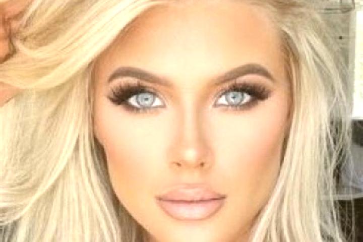 Zoey, 27, a platinum blonde green-eyed latina companion based in Jozini. Offering GFE, OWO, Fetish. Available for incall and outcall, overnight bookings avai...