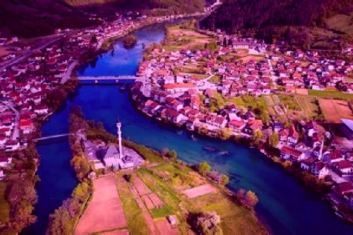 Zoey, 27 — Escort in Celinac, Bosnia and Herzegovina