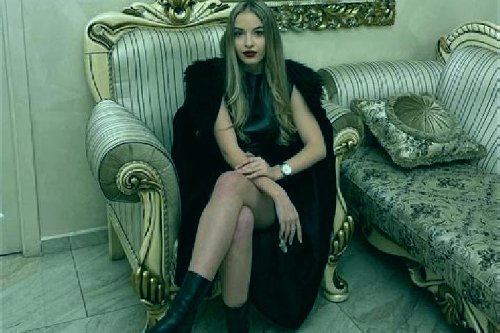 Zoey, 27 — Escort in Farcas, Romania