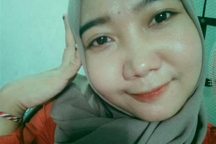 Zoey, 27 — Escort in Kemantren Satu, Indonesia