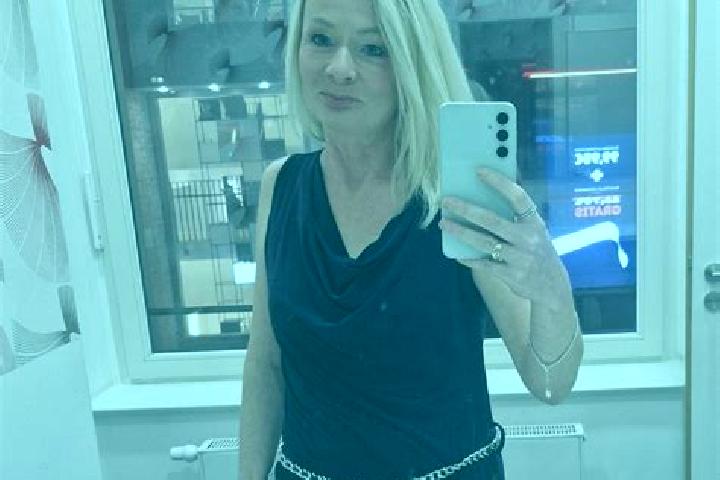 Zoey, 27 — Escort in Lohmen, Germany