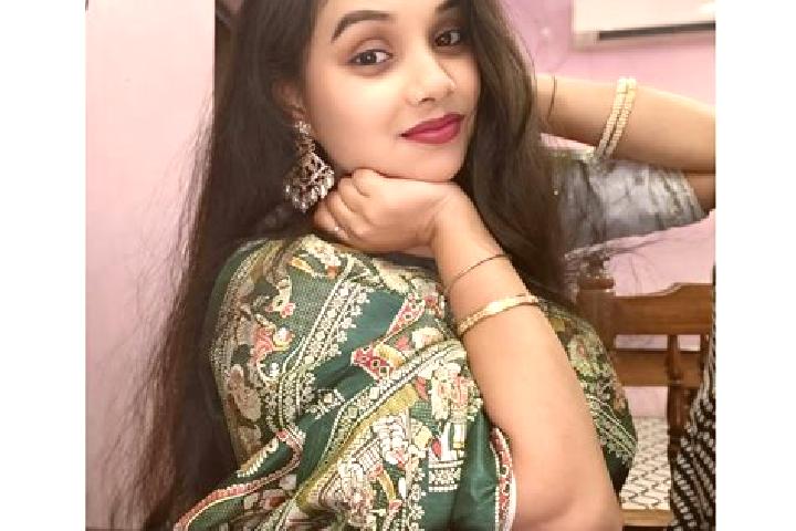 Zoey, 27 — Escort in Madanpur, India