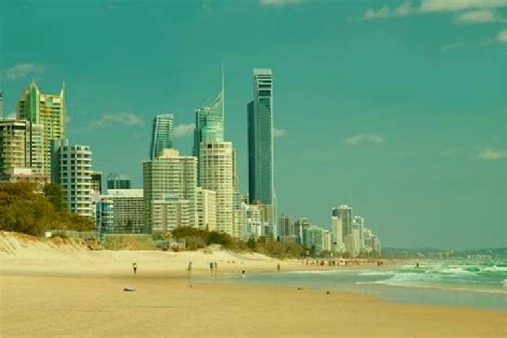 Zoey, 27 — Escort in Main Beach, Australia
