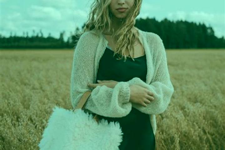 Zoey, 27 — Escort in Poeytyae, Finland