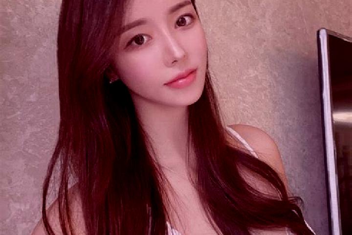 Zoey, 27 — Escort in Shishang, China