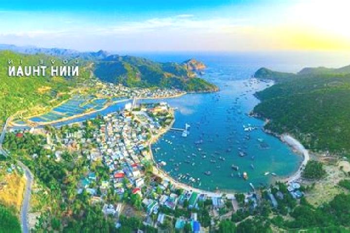 Zoey, 27 — Escort in Vinh Thuan, Vietnam