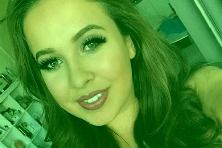 Zoey, 28, a auburn amber-eyed latina companion based in Bois-Jerome-Saint-Ouen. Offering Massage, Girlfriend Experience, Domination, GFE. Available for incal...