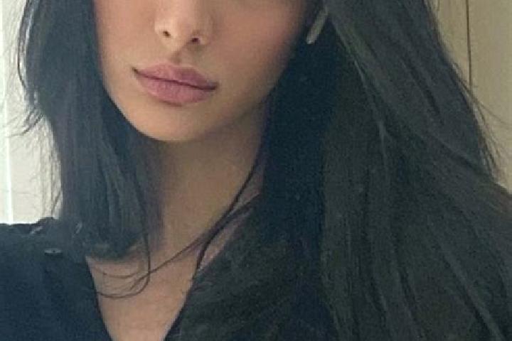 Zoey, 28, a black dark-eyed middle eastern companion based in Tyberton. Offering Travel Companion, Girlfriend Experience, GFE. Available for incall and outca...